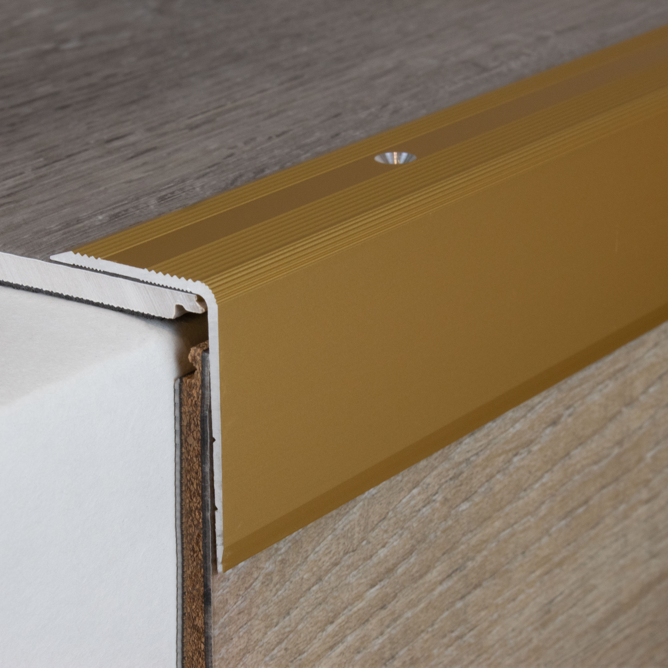 Perfiles angulares y de canto para escaleras, ancho 30 mm, altura 22-52 mm, espesor del material: 2 mm, PROVISTON