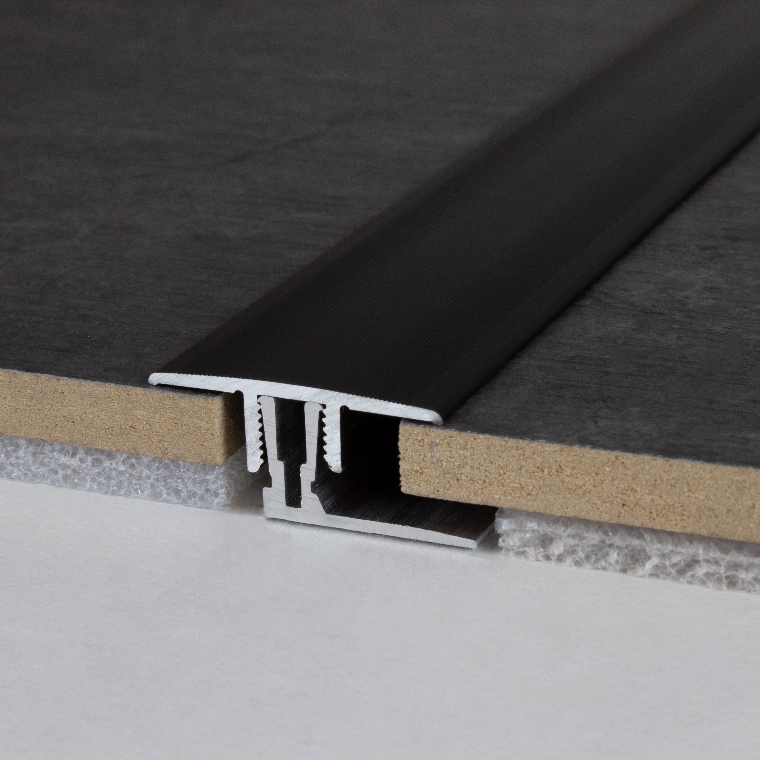 Perfil de transición Auer Grafton B 33,5 mm, altura de borde 11-15 mm, tira de transición, aluminio anodizado