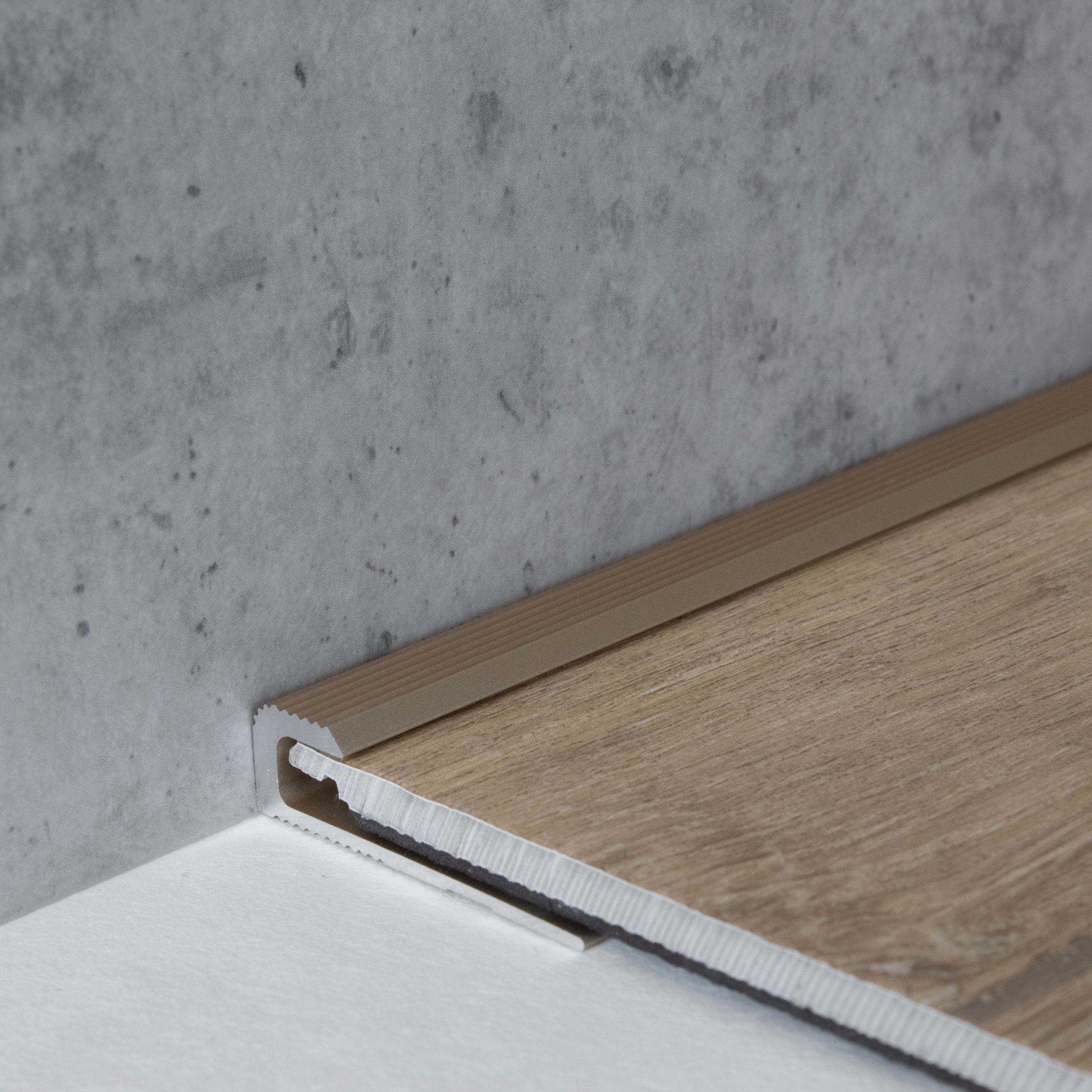 Perfiles de canto y acabado PROVISTON Cavan B 30 mm, altura de canto 5 mm, aluminio anodizado