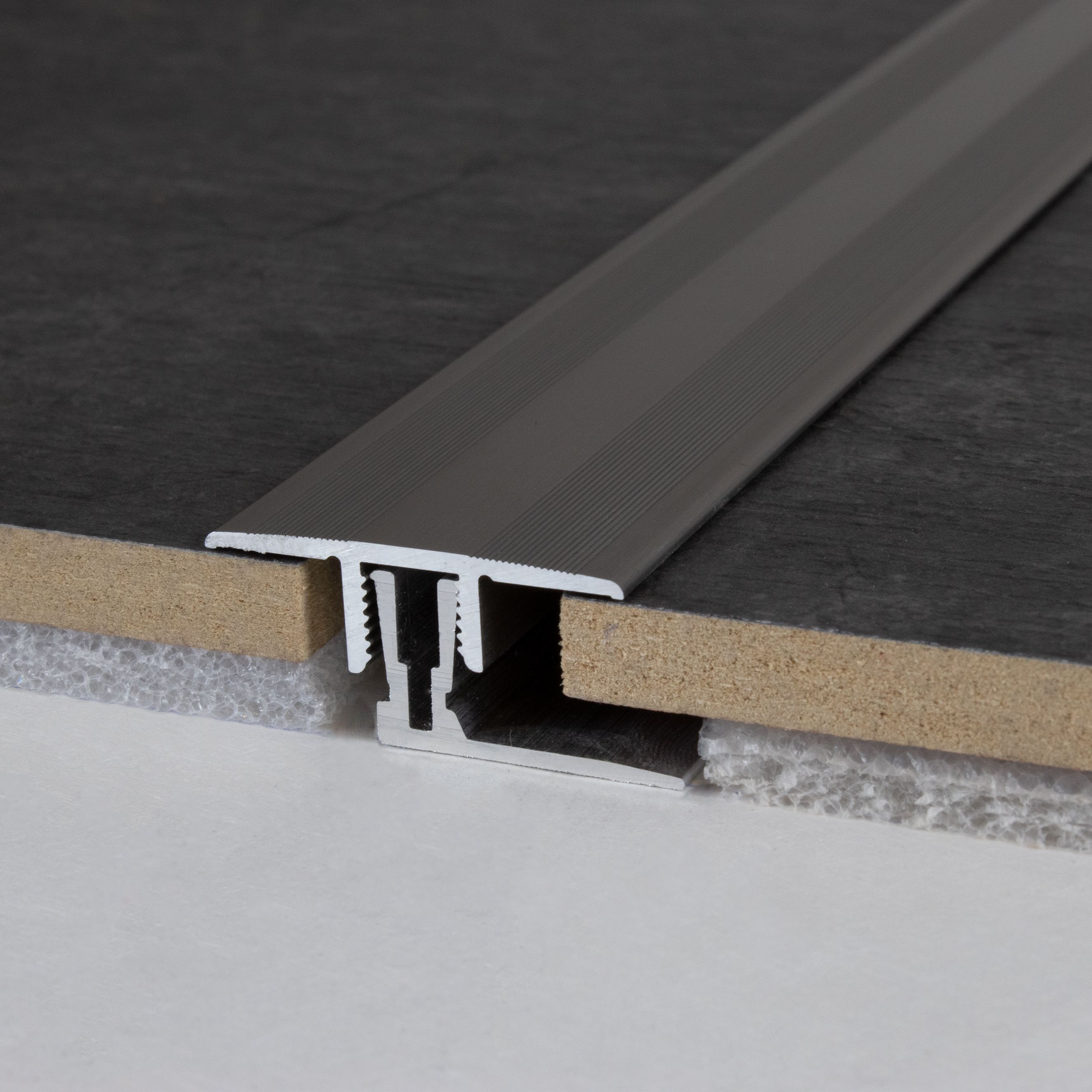 Perfil de transición Auer Grafton B 33,5 mm, altura de borde 11-15 mm, tira de transición, aluminio anodizado