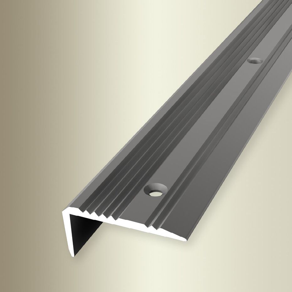 Perfiles de canto y ángulo para escaleras Küberit, 23 mm de alto x 43 mm de ancho, altura de canto de 0 a 20 mm, aluminio anodizado.