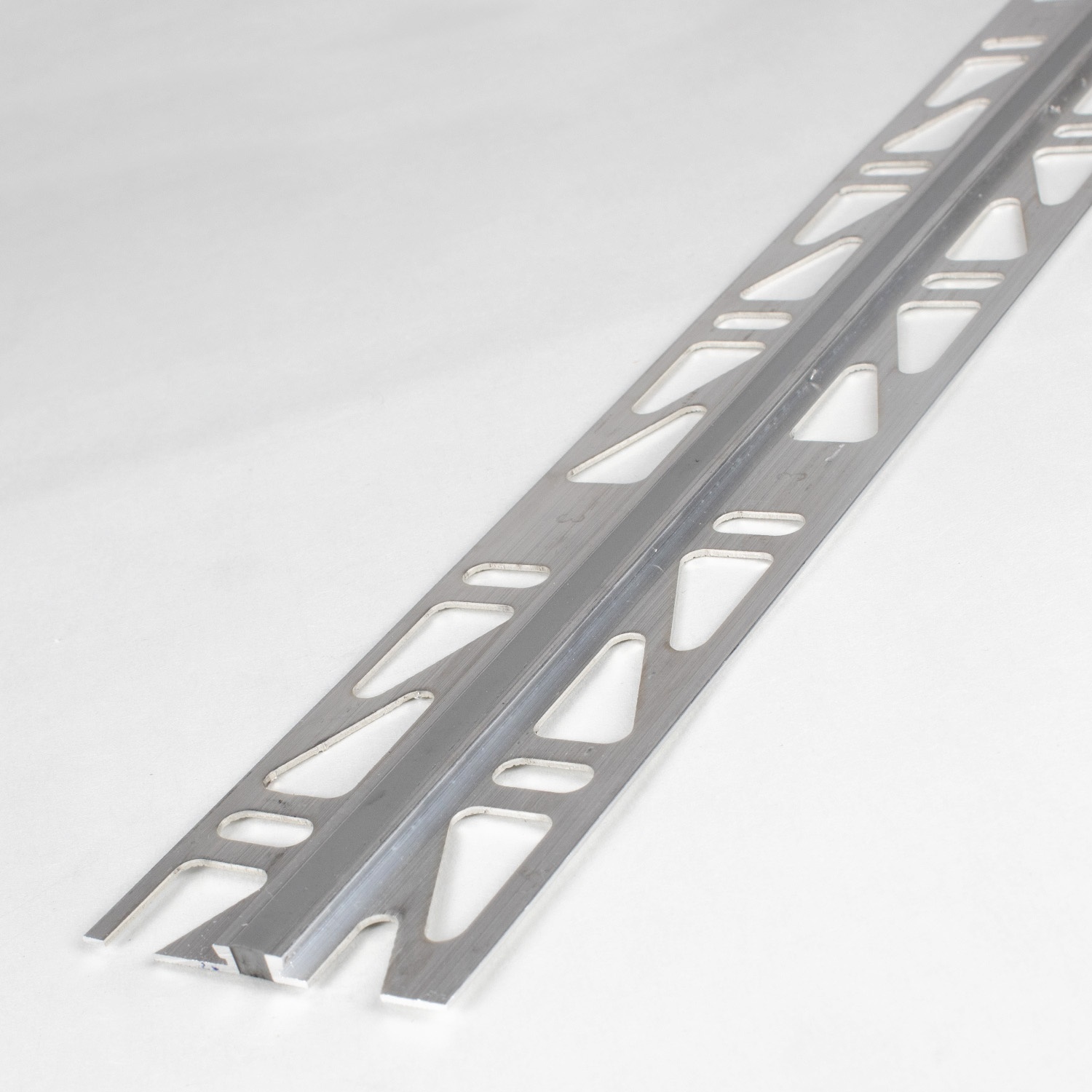 Junta de dilatación y perfiles para tejas Auer Overvecht 54 x 2500 mm de altura, aluminio de 2 - 25 mm