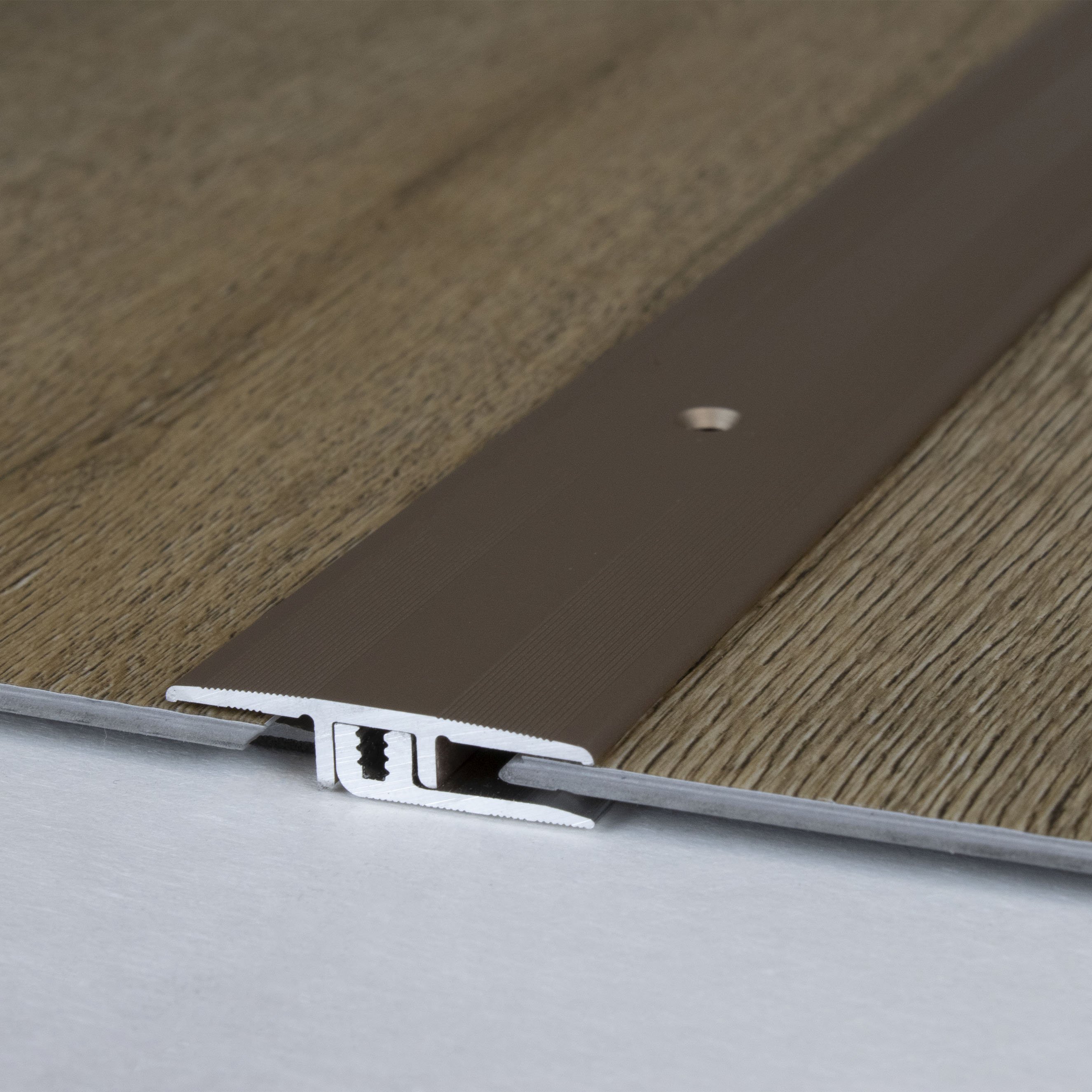 Perfil de transición PROVISTON Richmond B, altura de borde de 33 mm, tira de transición de 5-9 mm, aluminio anodizado