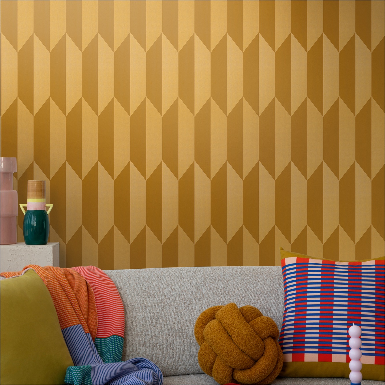 Papel pintado no tejido 790866 dorado 3D geométrico CosmoLiving de Cosmopolitan A.S. Creation