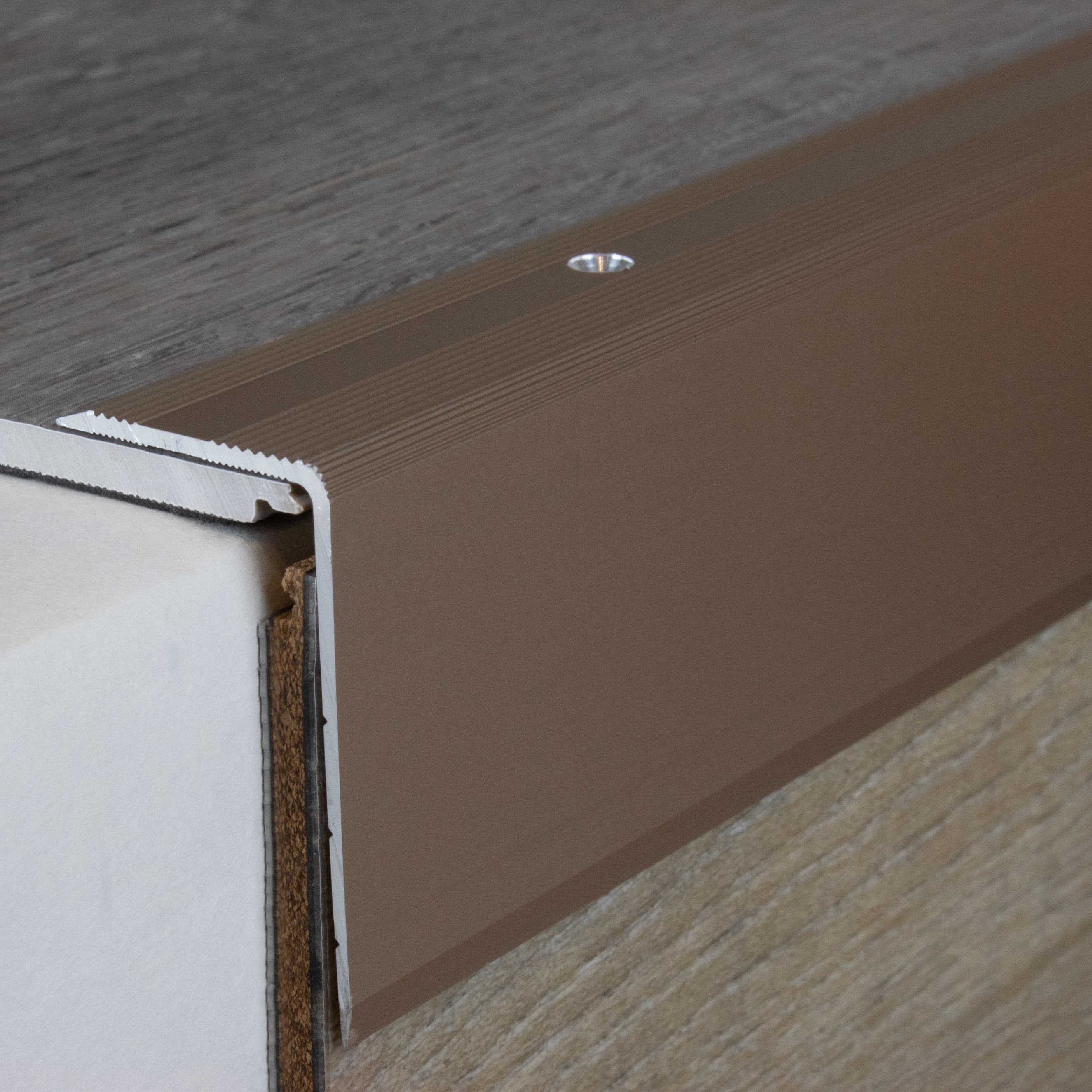 Perfiles angulares y de canto para escaleras, ancho 30 mm, altura 22-52 mm, espesor del material: 2 mm, PROVISTON