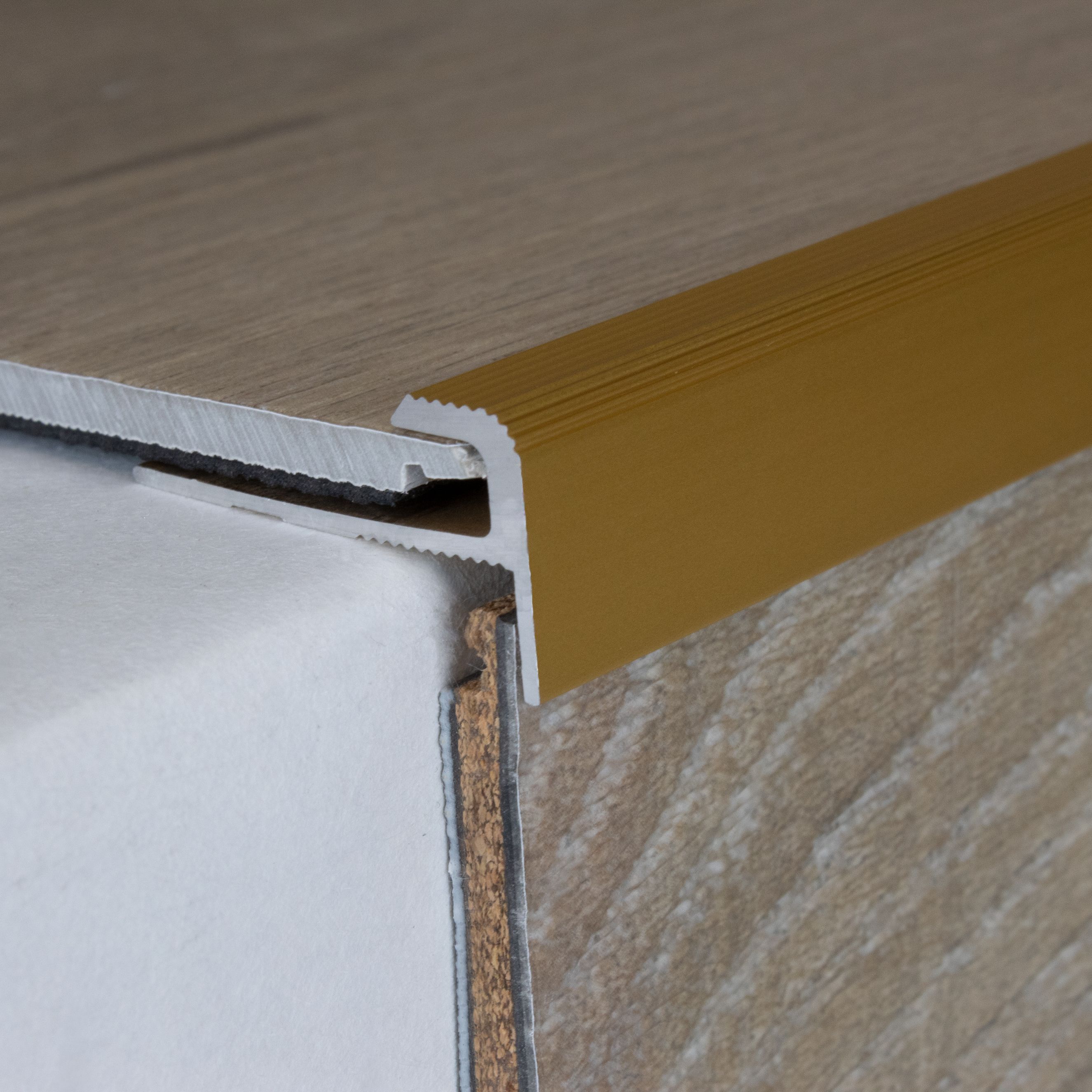 Perfil final PROVISTON, altura 12 mm, ancho 28 mm, altura del borde 5 mm, perfil de borde de aluminio