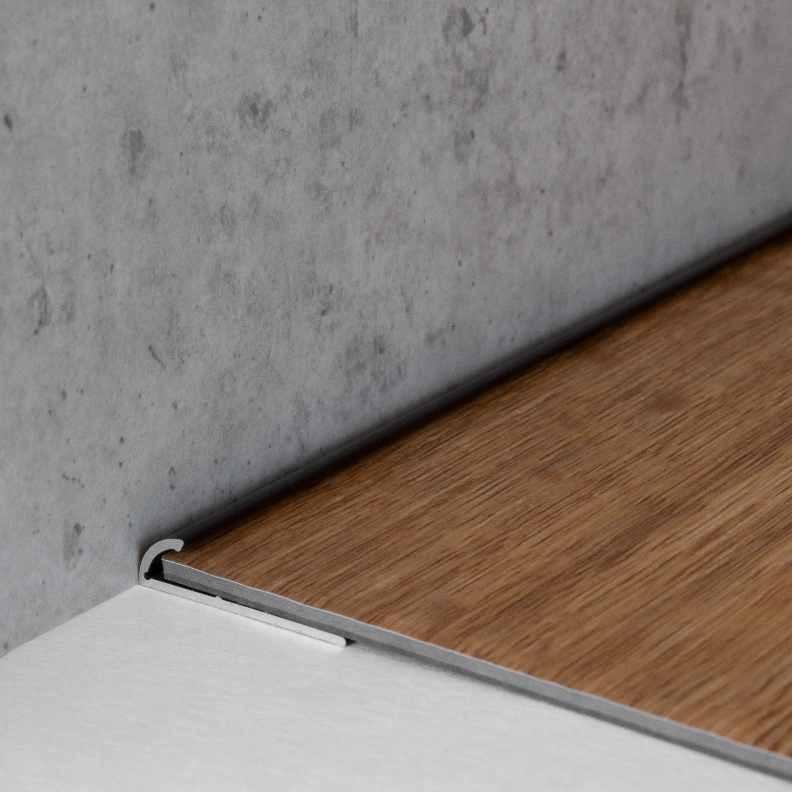 Perfil final, altura 4 mm, ancho 25 mm, ancho de canto 6 mm, perfil de canto de aluminio PROVISTON