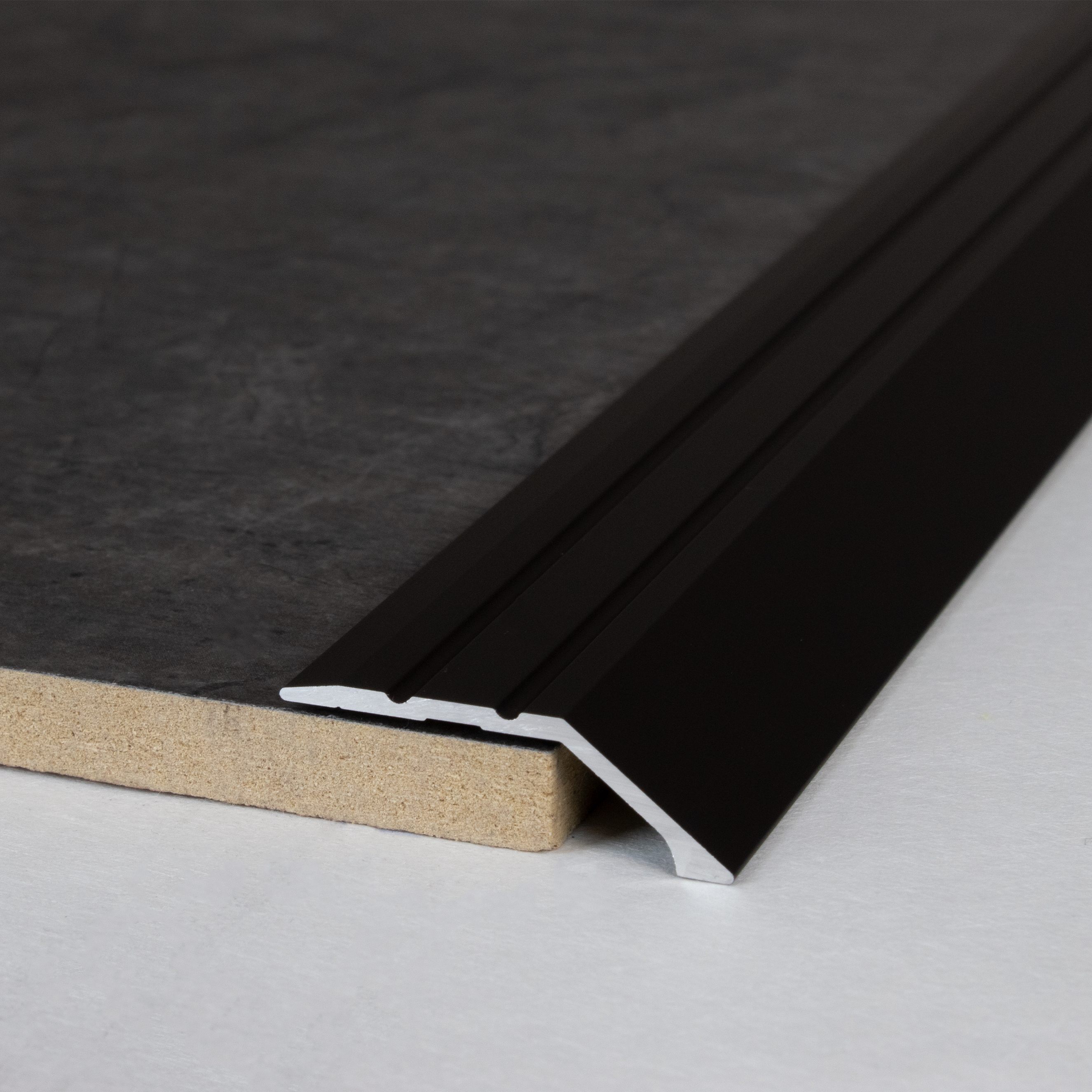 Perfiles de canto y acabado PROVISTON Huntsville Altura 10,3 - 17,3 mm Ancho 47 mm Aluminio anodizado