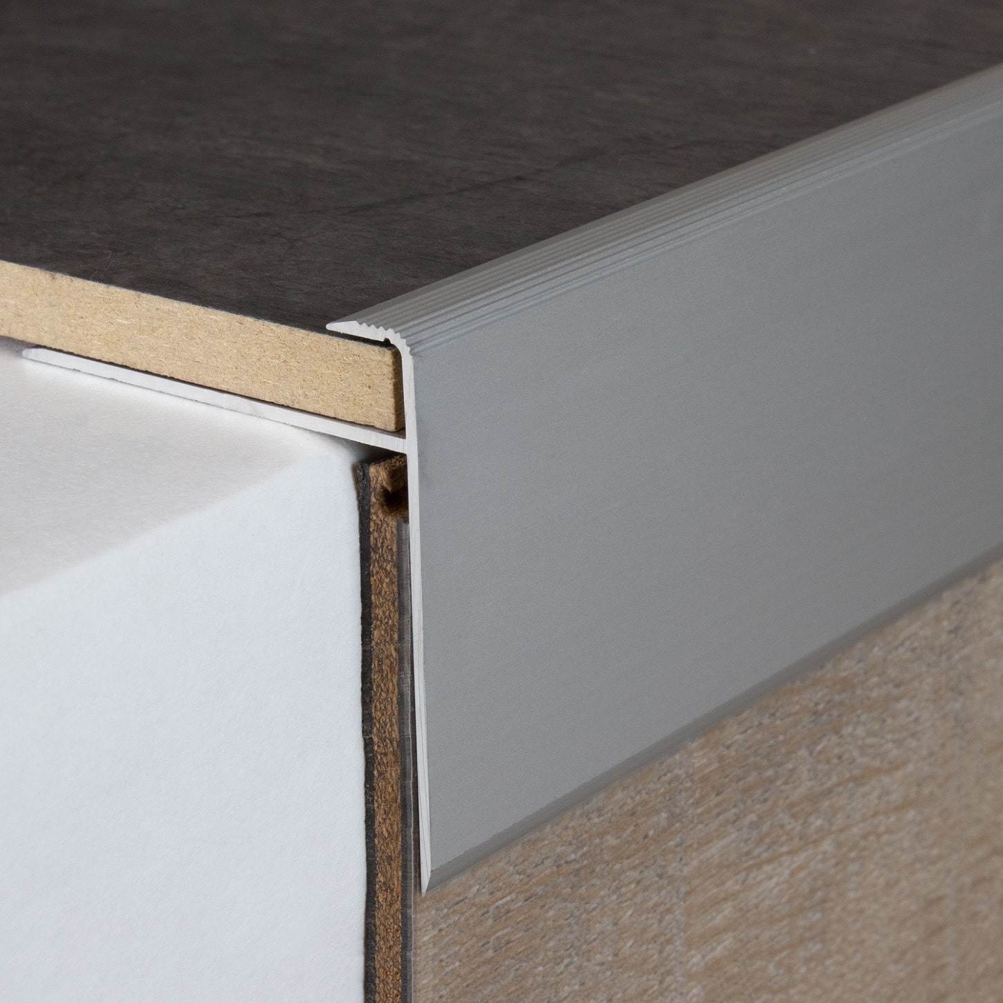 Perfil final, altura del canto 8,5 mm, ancho 50 mm, ancho del canto 10 mm, perfil de canto de aluminio PROVISTON