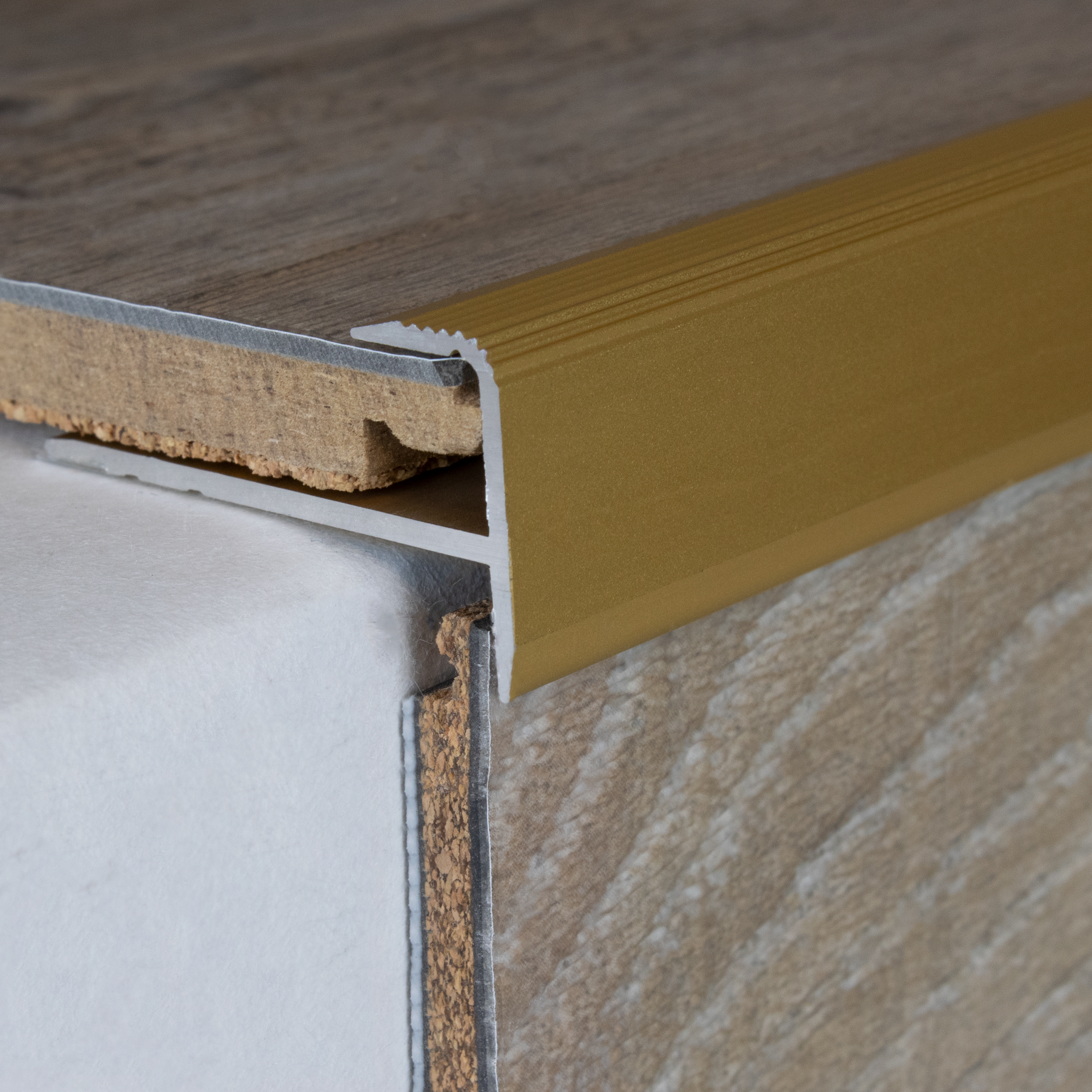 Perfil final PROVISTON, altura 15,5 mm, ancho 34 mm, altura del borde 8,5 mm, perfil de borde de aluminio