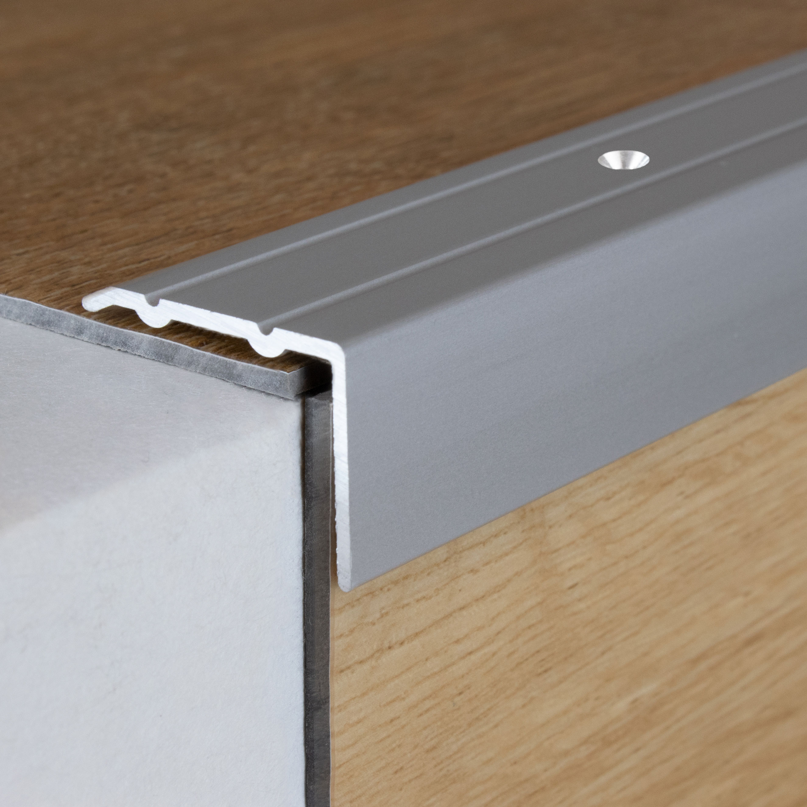 Perfiles angulares y de canto para escaleras PROVISTON Salerno, ancho 24,5 mm, aluminio