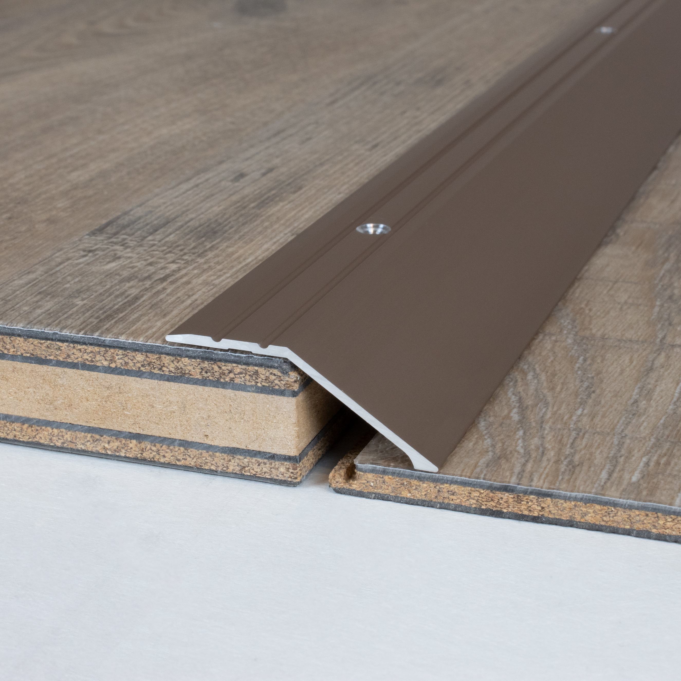 Perfiles de canto y acabado PROVISTON Huntsville Altura 10,3 - 17,3 mm Ancho 47 mm Aluminio anodizado