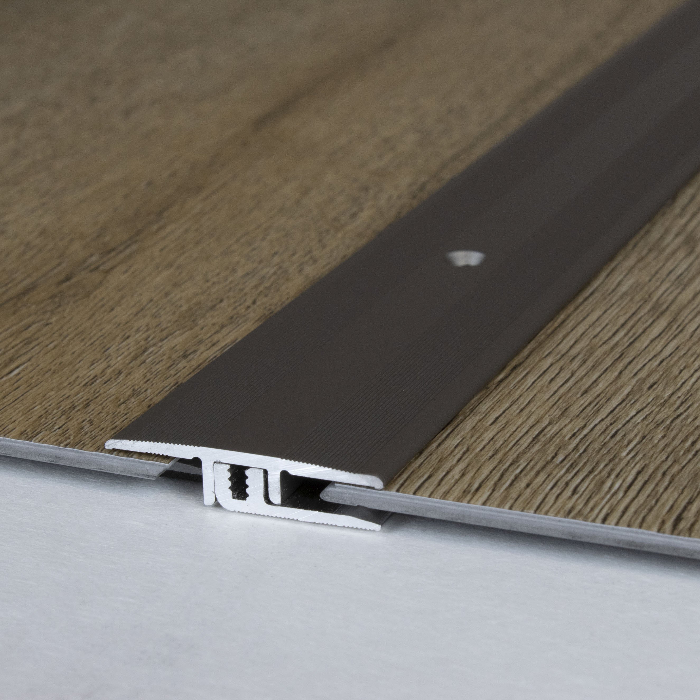 Perfil de transición PROVISTON Richmond B, altura de borde de 33 mm, tira de transición de 5-9 mm, aluminio anodizado