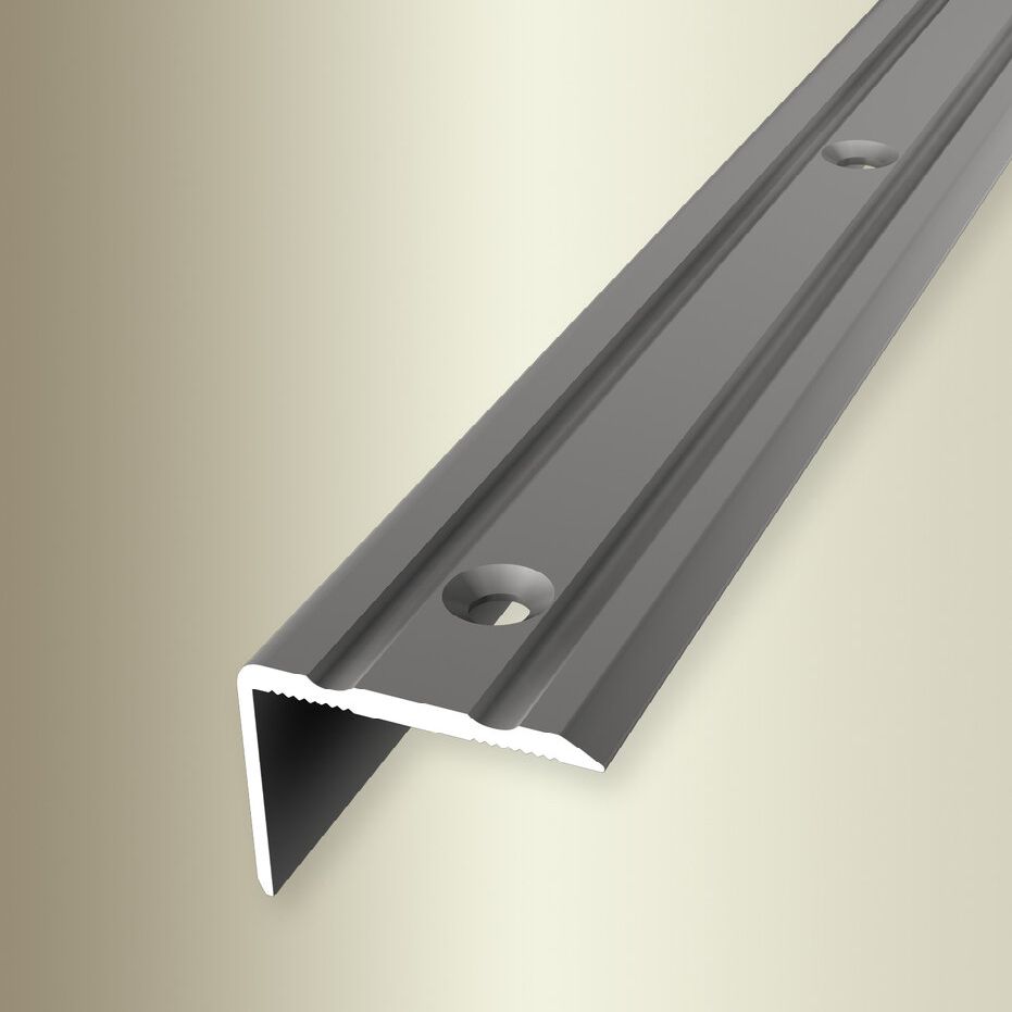 Perfiles de canto y ángulo para escaleras Küberit, 20 mm de alto x 24,5 mm de ancho, altura de canto de 0 a 17 mm, aluminio anodizado.